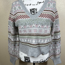 Load image into Gallery viewer, Pink Rose heather gray sweater pink geometric plaid V neck long sleeve size M