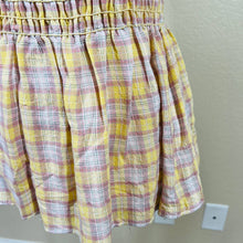 Load image into Gallery viewer, Max Studio yellow top smocked peplum flutter sleeve size L