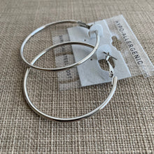 Load image into Gallery viewer, Solid Hoops Earring,
