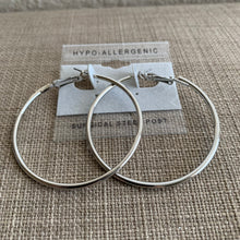 Load image into Gallery viewer, Solid Hoops Earring,