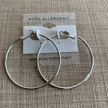 Load image into Gallery viewer, Solid Hoops Earring,