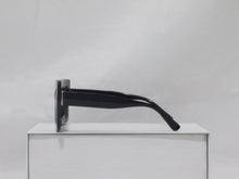 Load image into Gallery viewer, Big Chic Shades, Black Oversized sunglasses
