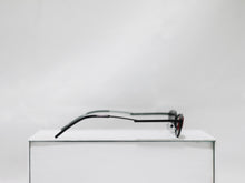 Load image into Gallery viewer, SLICK CAT EYE, Black w/ Red Stripe