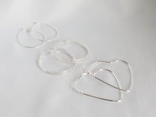 Load image into Gallery viewer, Tres Styles Earring Set, Silver