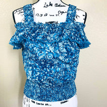 Load image into Gallery viewer, House of Harlow 1960 women top blue floral off shoulder top size M