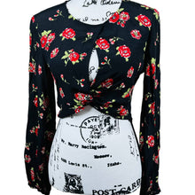 Load image into Gallery viewer, Women top Zara crop top black/Red floral long sleeve with front opening size S