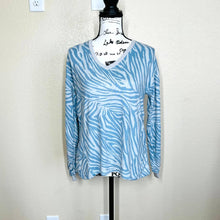 Load image into Gallery viewer, C&C California women sweater V Neckline long sleeve sweater