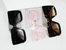 Load image into Gallery viewer, Big Chic  Shades, Black Oversized sunglasses
