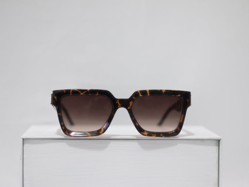 LOOKS Shades, Brown Turtle Shell Oversized sunglasses