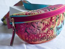 Load image into Gallery viewer, CALLE ART- Fanny Pack
